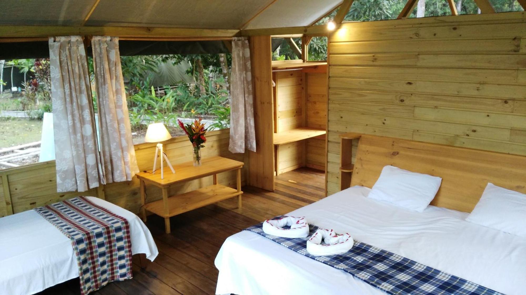 Lirio Lodge Barra de Pacuare Szoba fotó