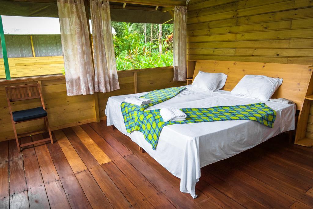 Lirio Lodge Barra de Pacuare Kültér fotó