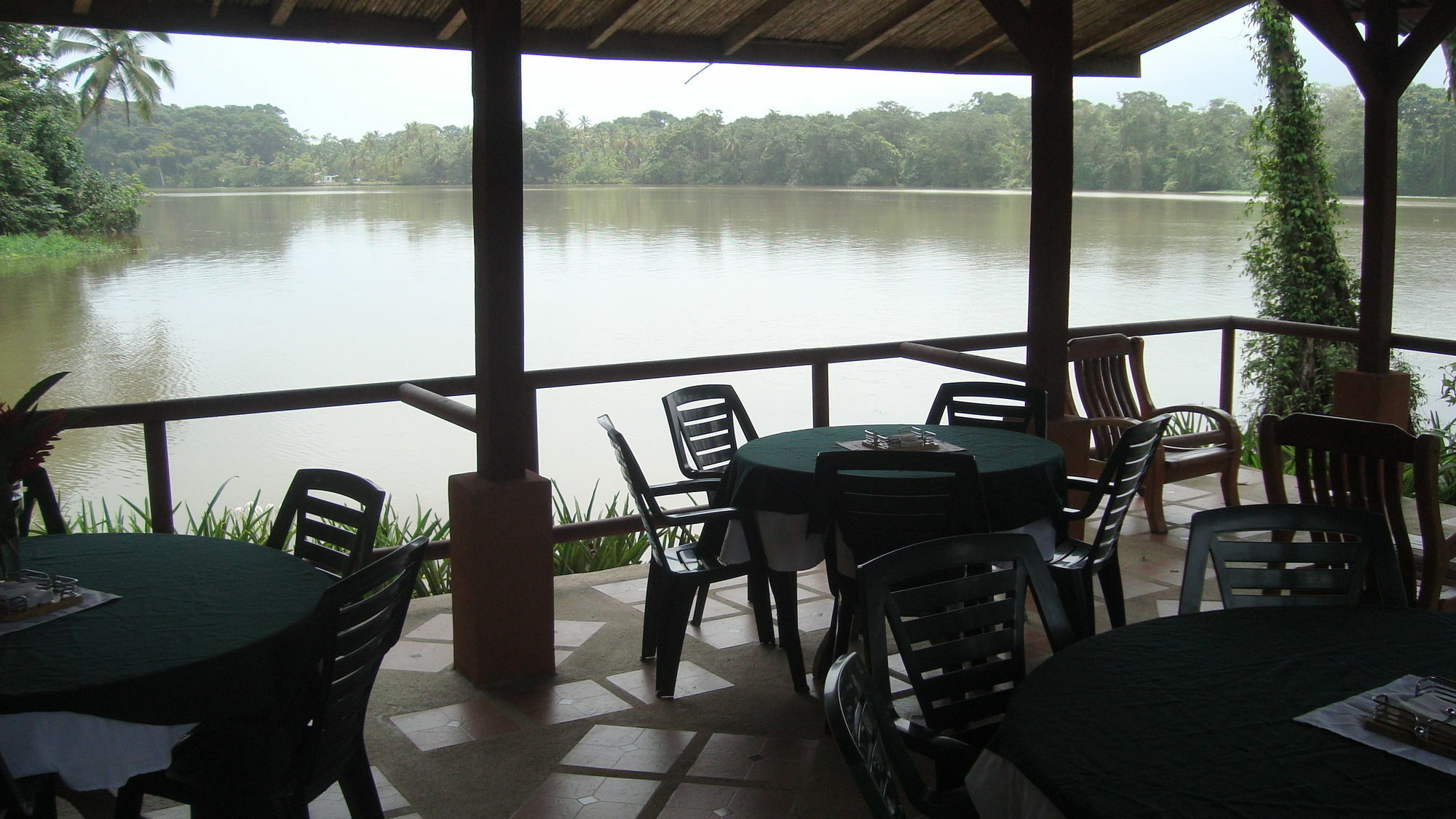 Lirio Lodge Barra de Pacuare Kültér fotó