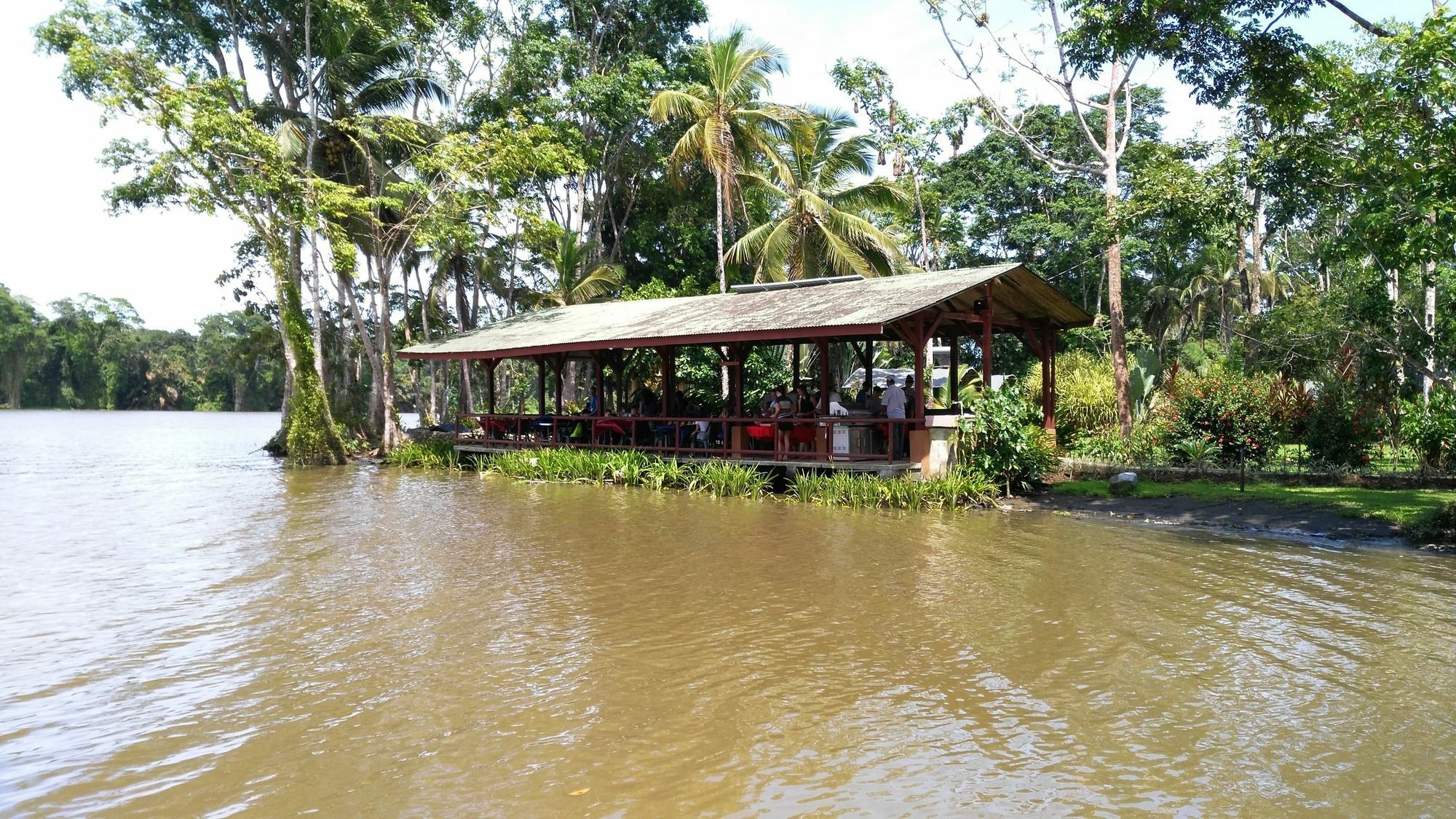 Lirio Lodge Barra de Pacuare Kültér fotó